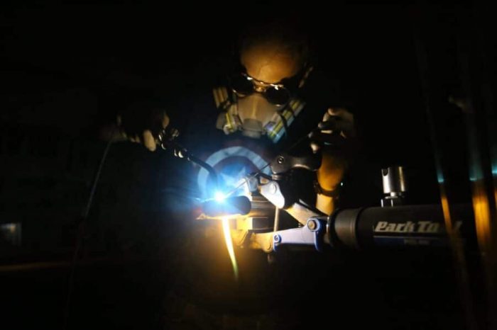 Carlos soldando con fillet brazing